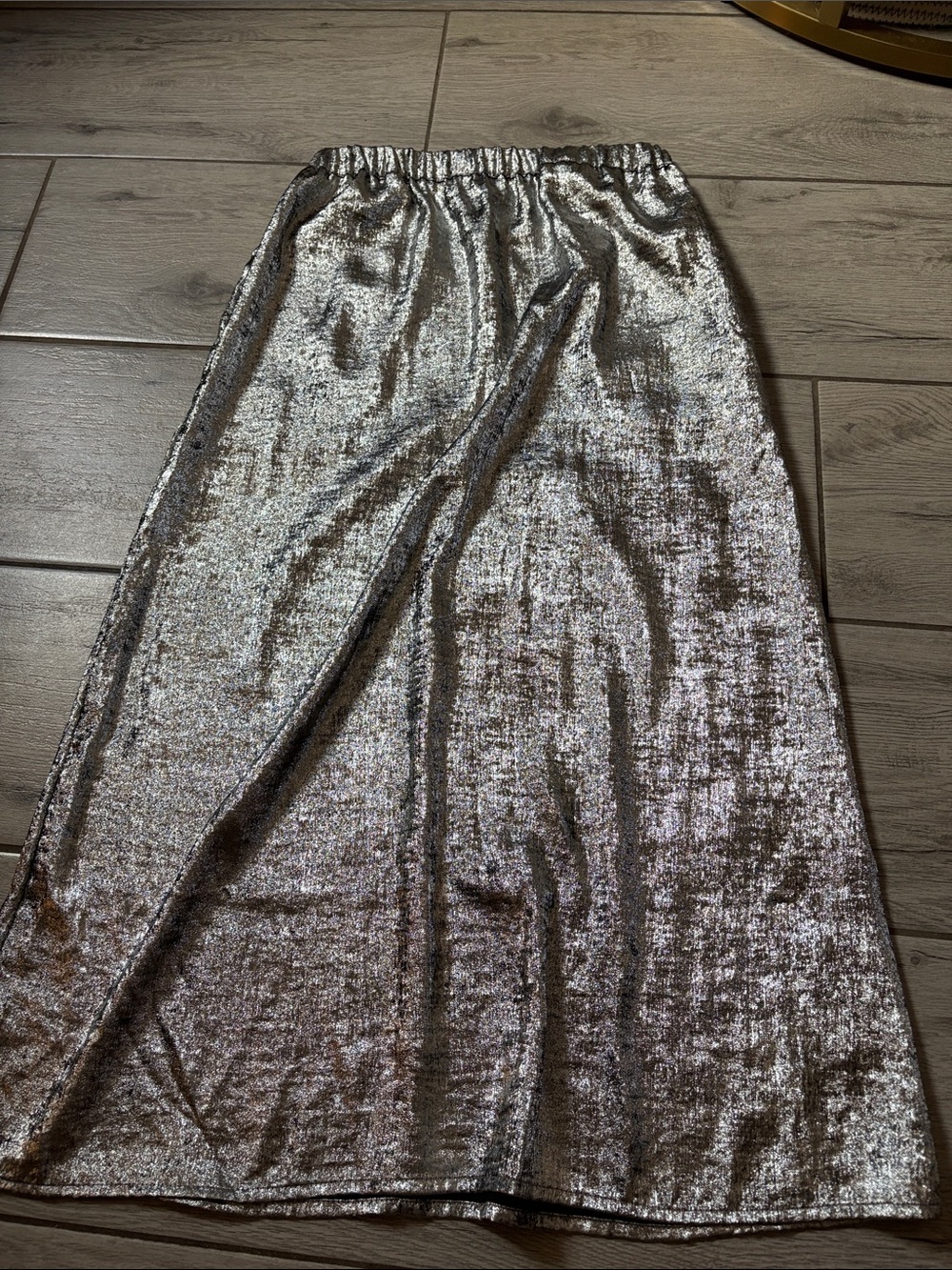 Old Navy Shimmer Metallic Silver Women’s Midi Skirt